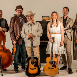 Kristy Cox & Grasstime Artist Photo