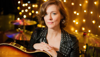 Laura Cantrell Artist Photo