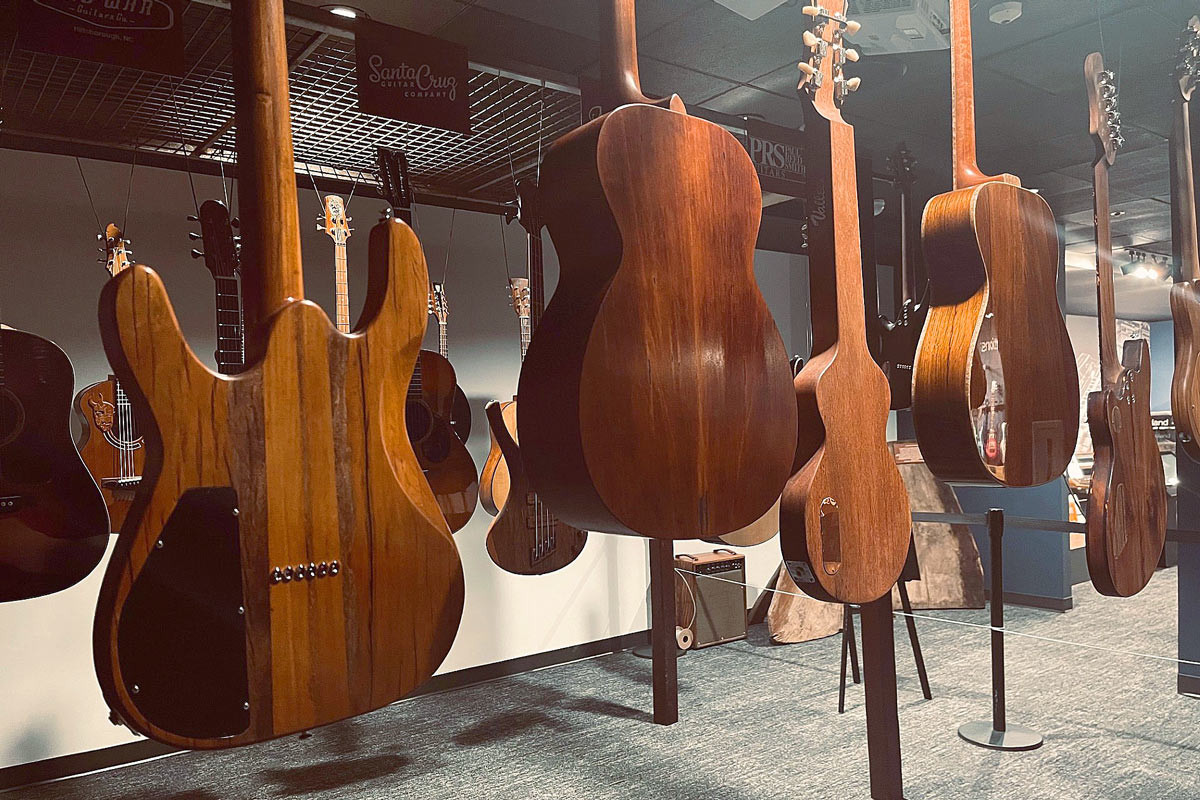 Photos Can&rsquo;t Tell the Whole Story