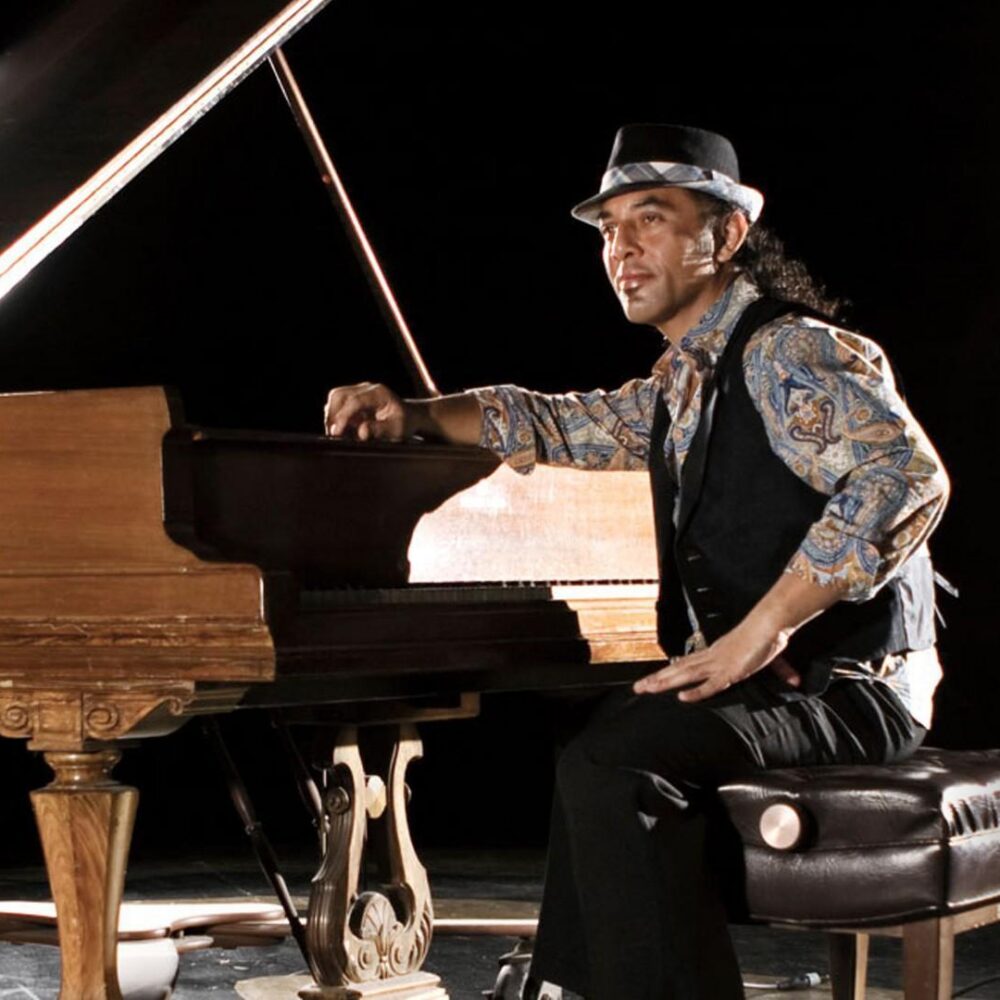Irving Flores