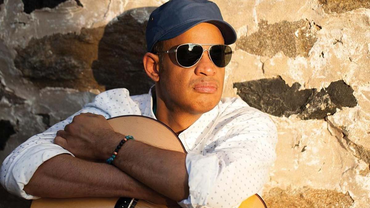 Raul Midón – Museum of Making Music concert